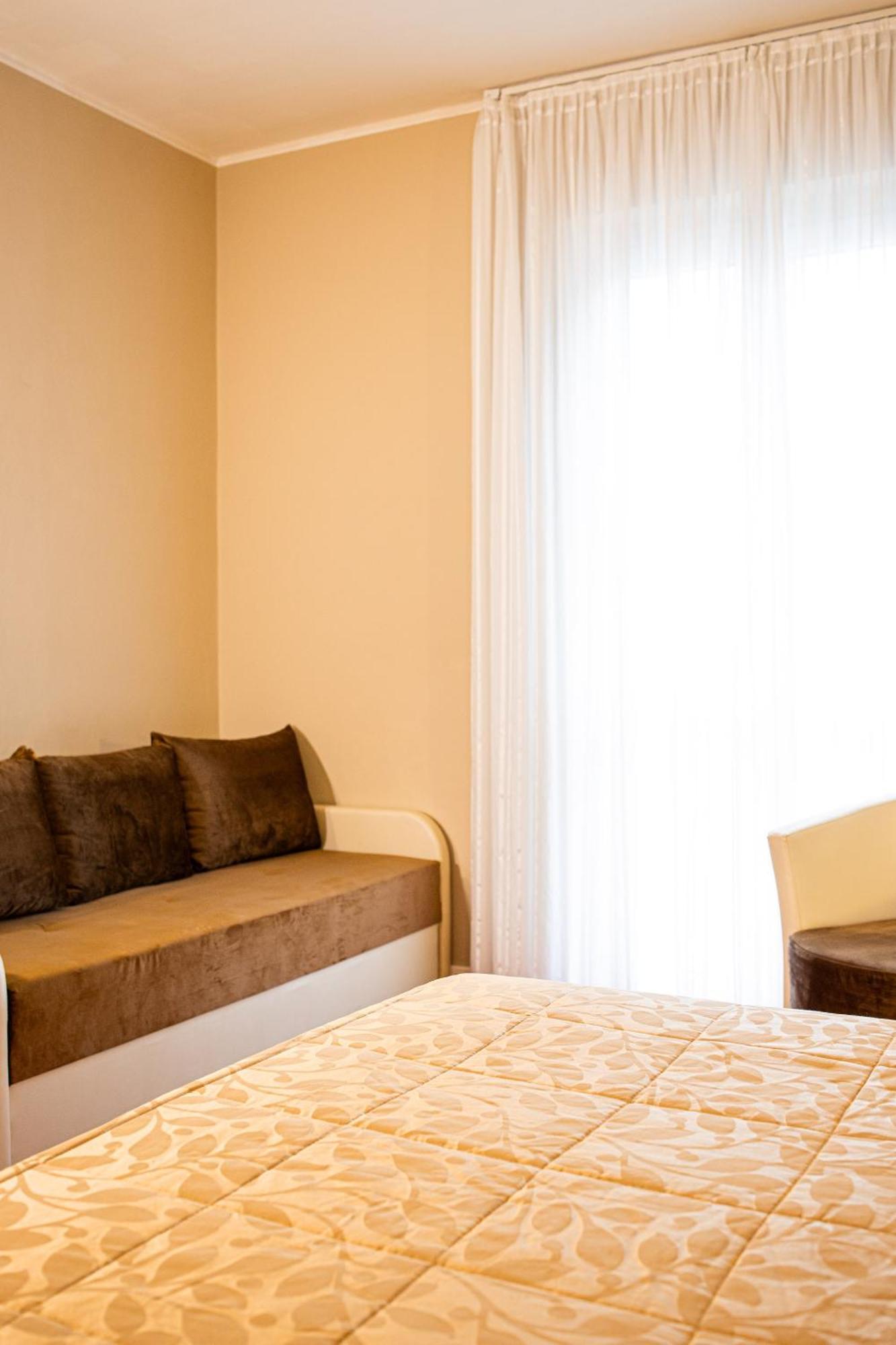 Hotel Italia 3*