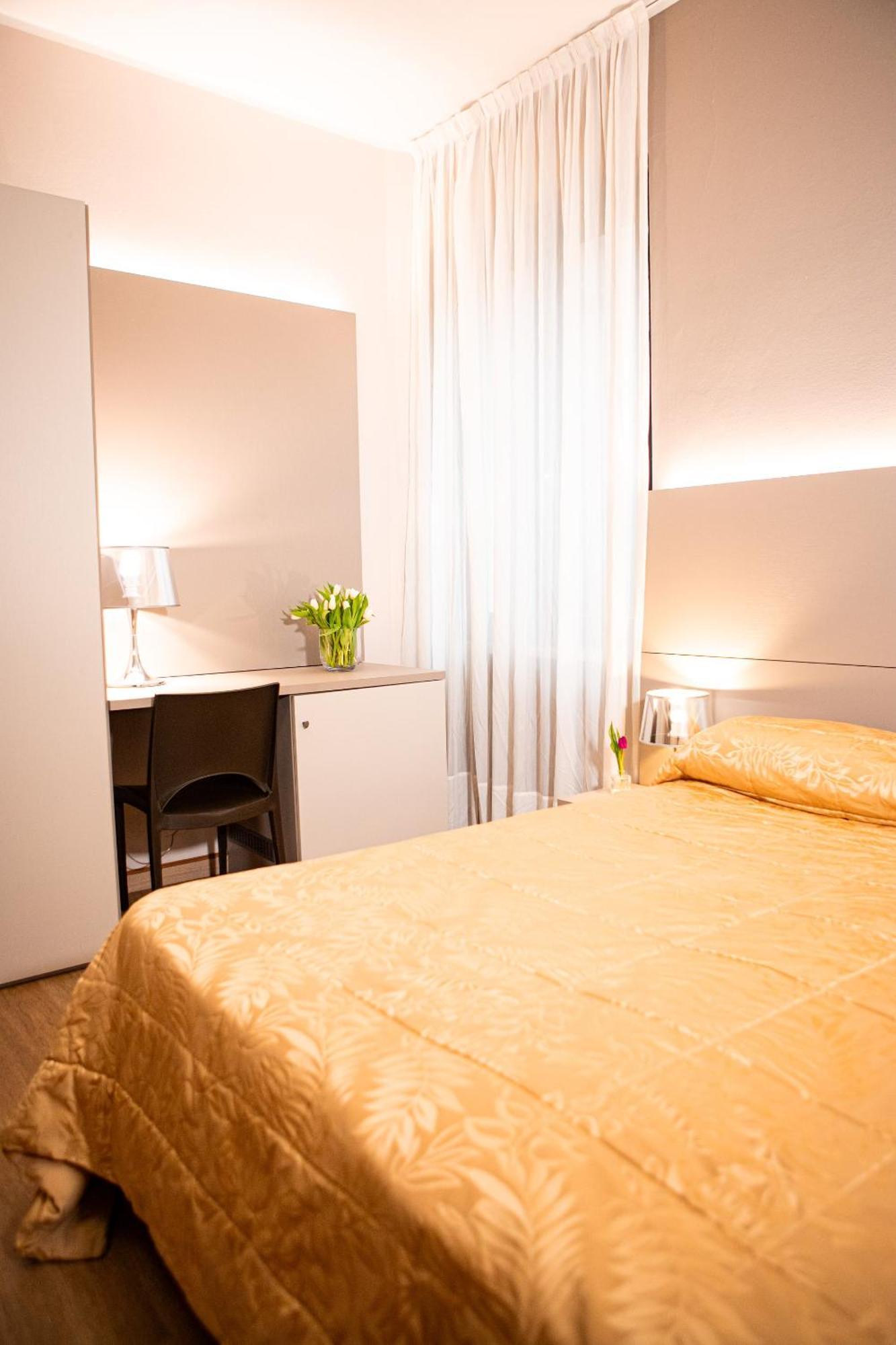 Hotel Italia